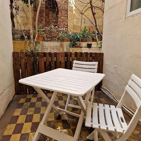 Properties - Modern Studio With Roof Terrace And Private Yard דירה